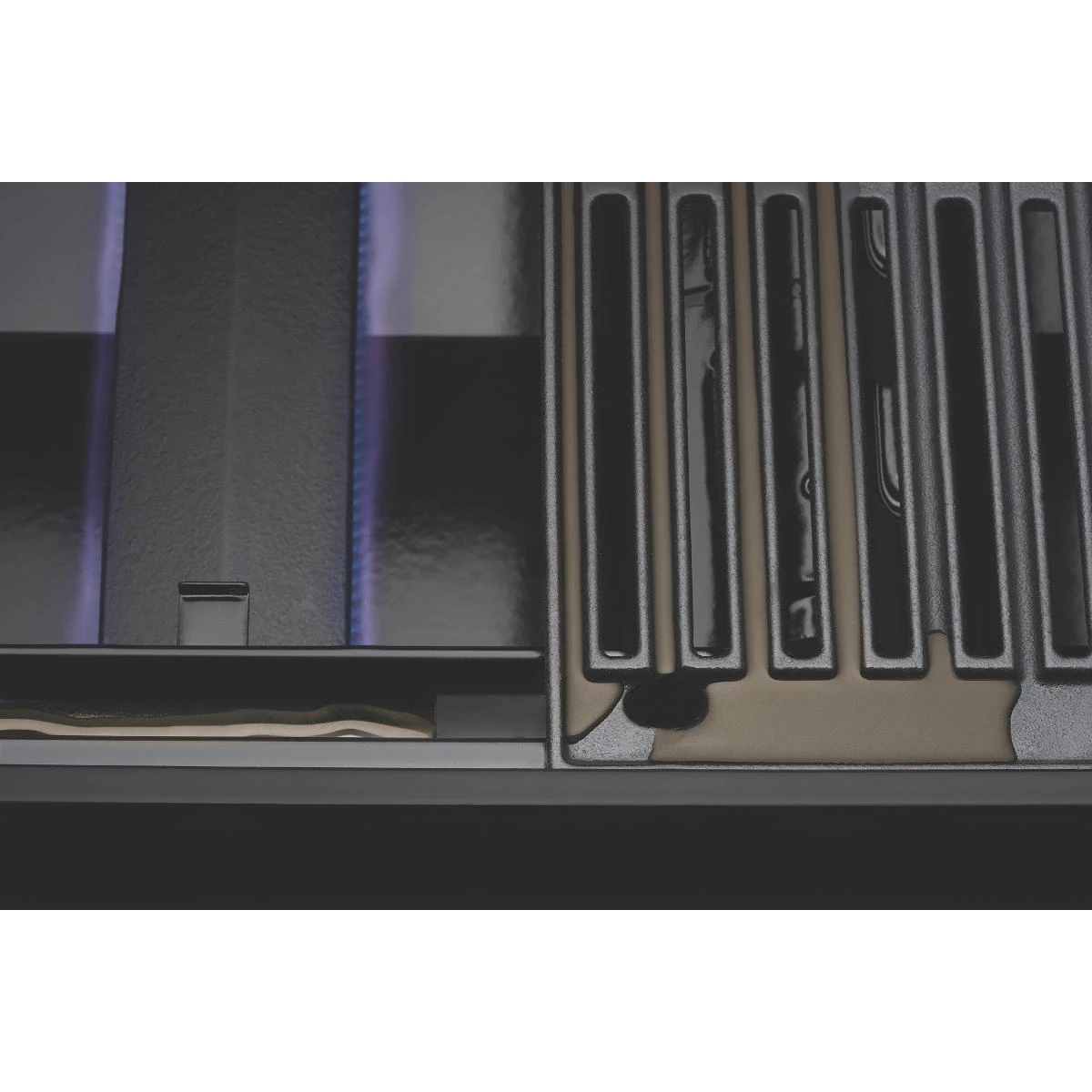 BeefEater 2000S Serie Einbaugrill Mit 4 Brennern 8 BeefEater 2000S Serie Einbaugrill Mit 4 Brennern – Bild 8