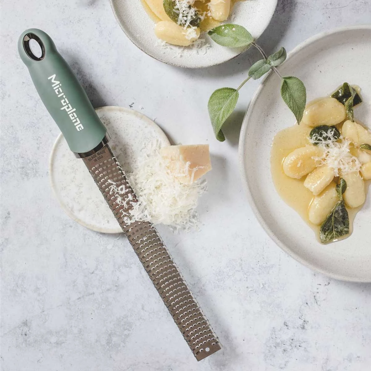 Microplane Premium Reibe / Zester, Eukalyptus Grün 4 Microplane Premium Reibe / Zester, Eukalyptus Grün – Bild 4