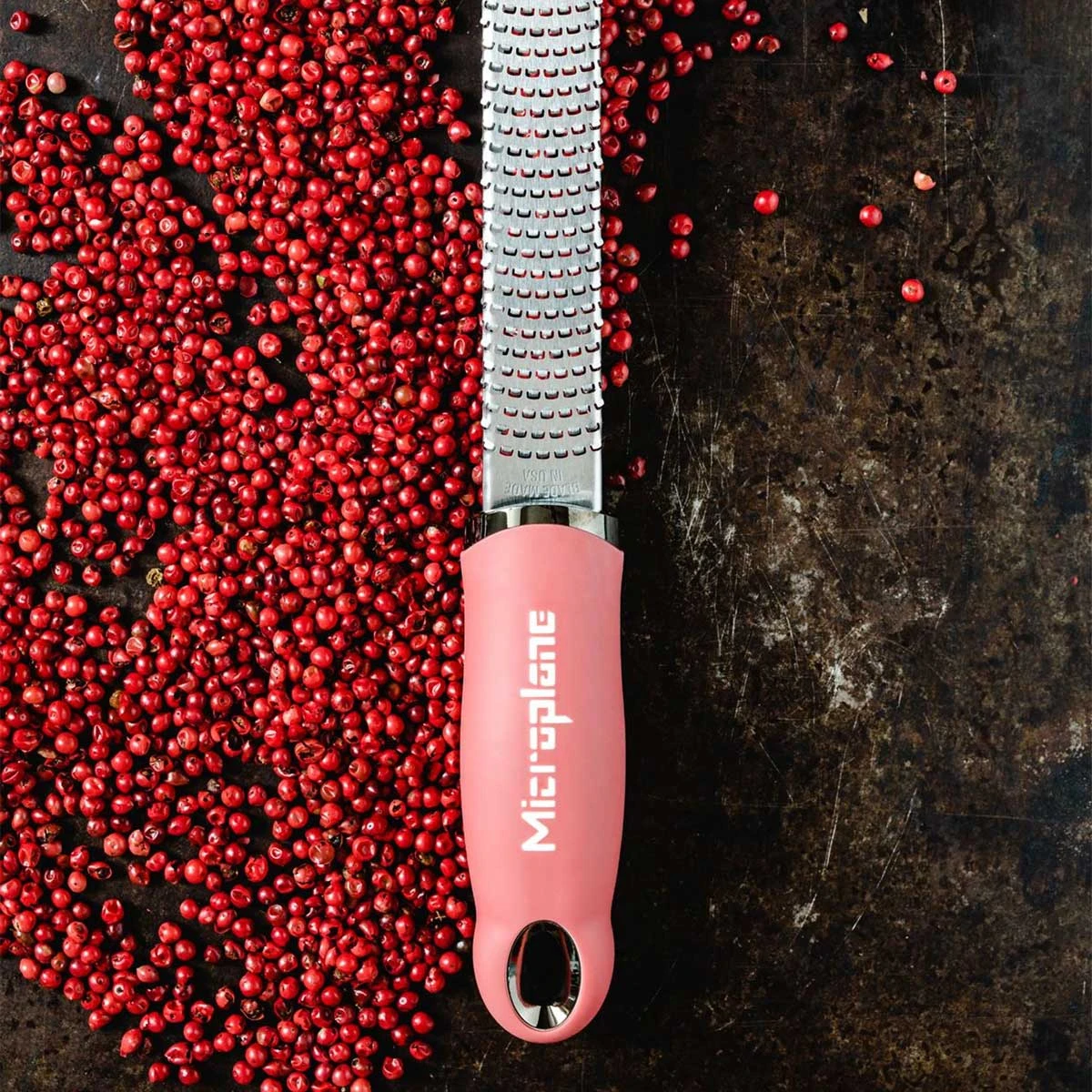 Microplane Premium Reibe / Zester, Lippenstift Pink 2 Microplane Premium Reibe / Zester, Lippenstift Pink – Bild 2