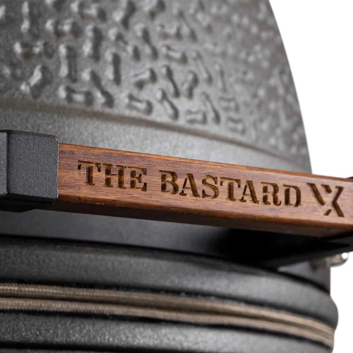 The Bastard VX Large Solo Keramikgrill 1 The Bastard VX Large Solo Keramikgrill