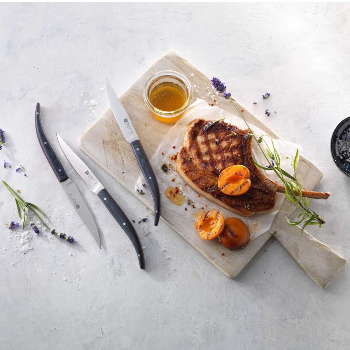 ZWILLING PRO Steakmesserset, 4er Set 2 ZWILLING PRO Steakmesserset, 4er Set – Bild 2